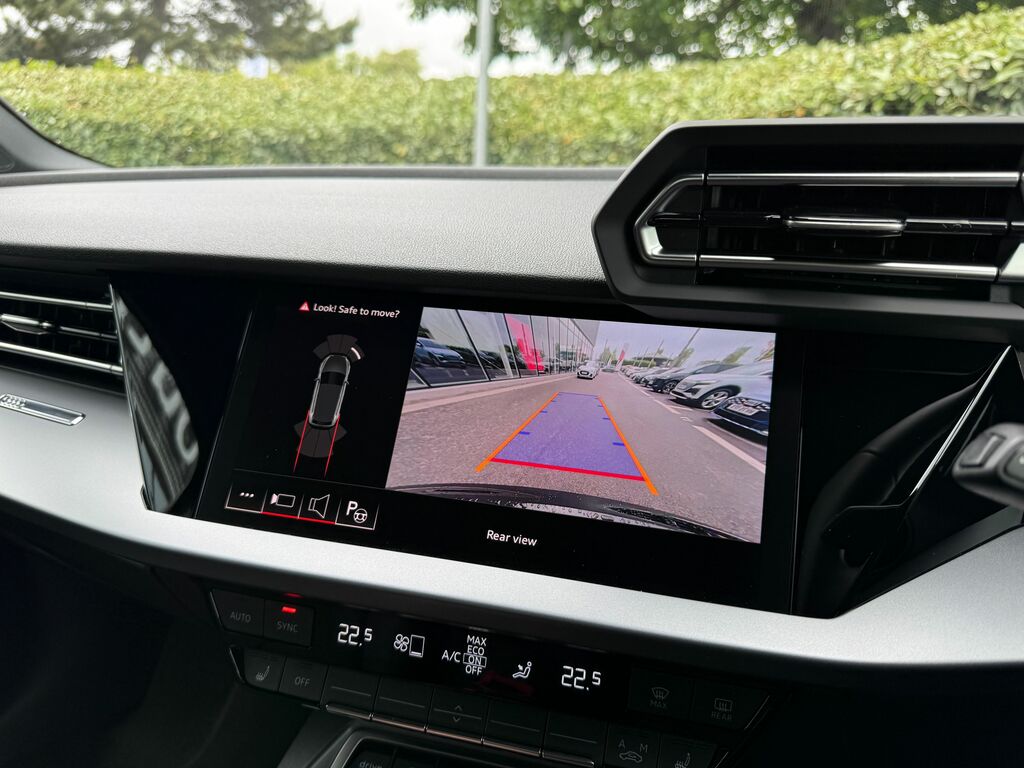 Audi A3 Sport Black #2