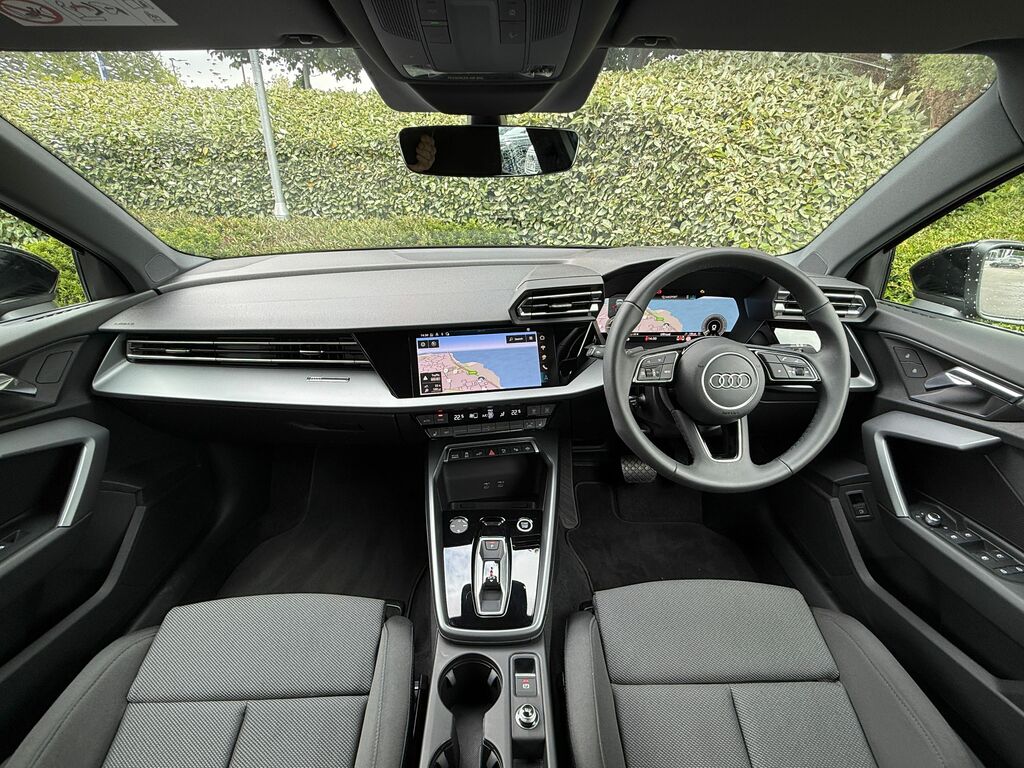 Audi A3 Sport Black #4