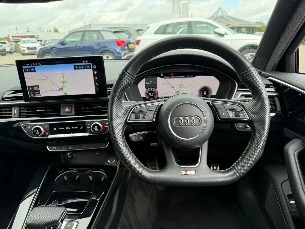 Audi A4 Black Edition GY22TWM Black #6