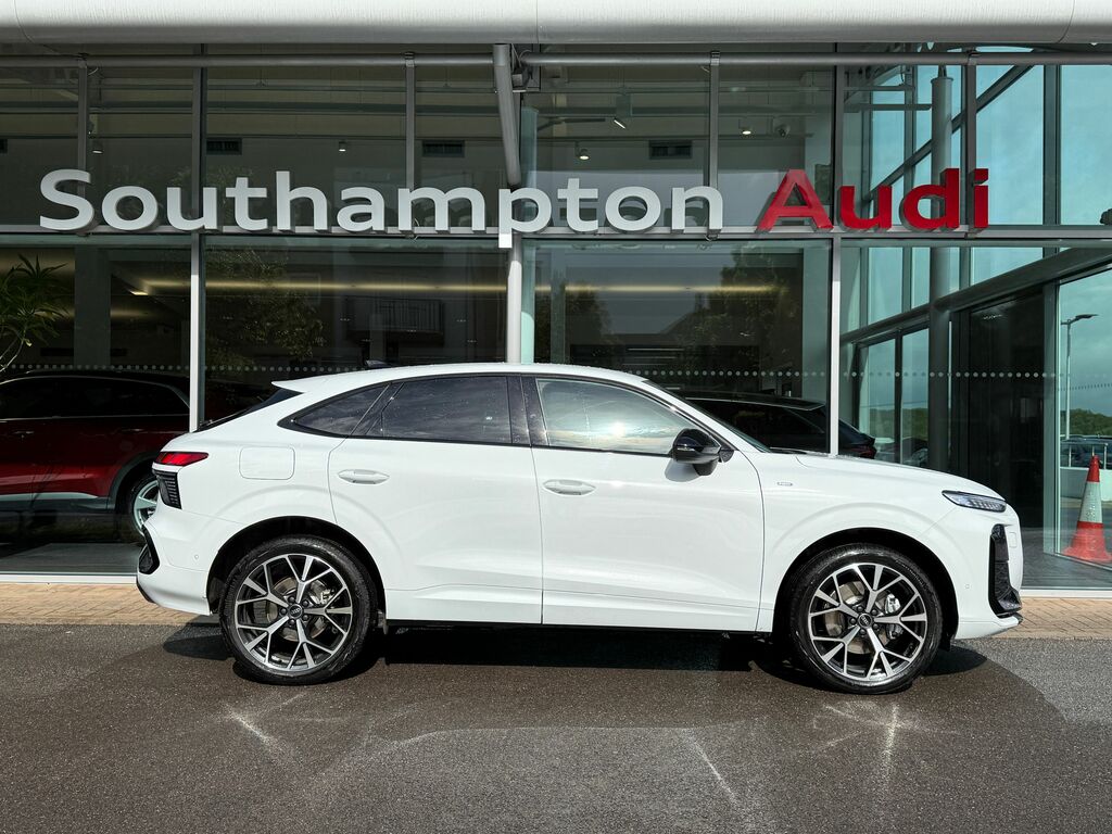 Audi Q3 Launch Edition HF26ORX Black #2