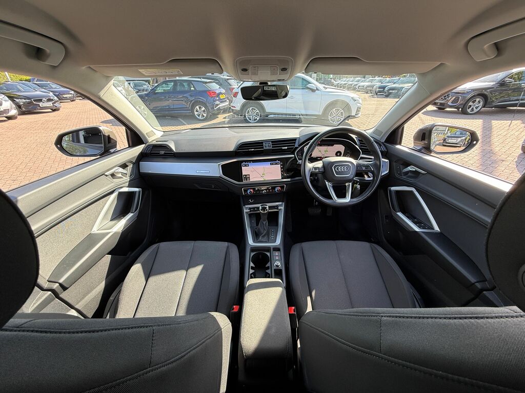 Audi Q3 Technik GX23YGR Black #3