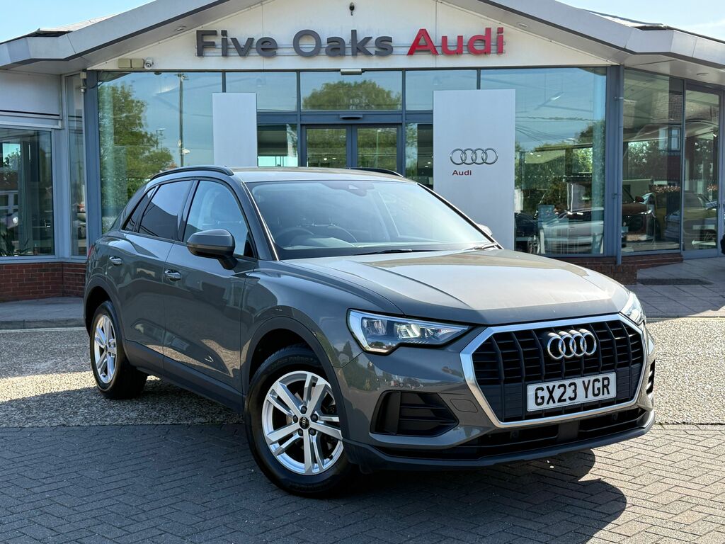 Audi Q3 Technik Black