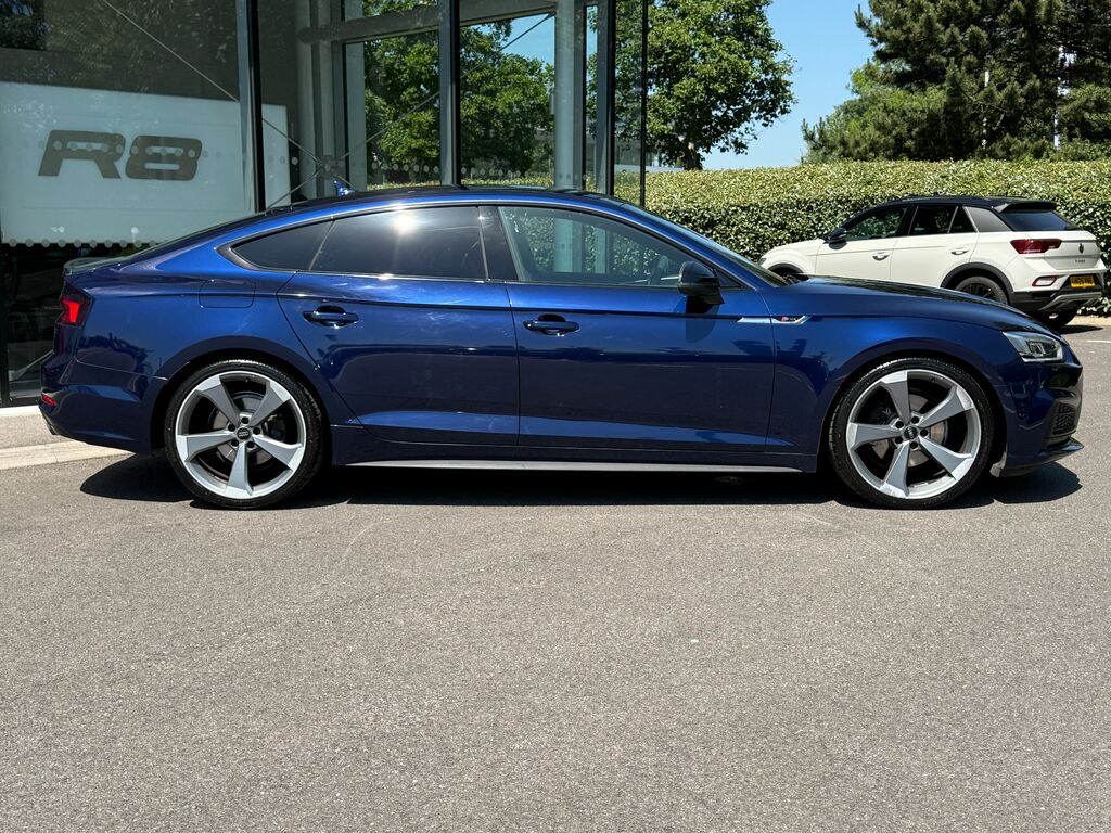 Audi A5 Black Edition Blue