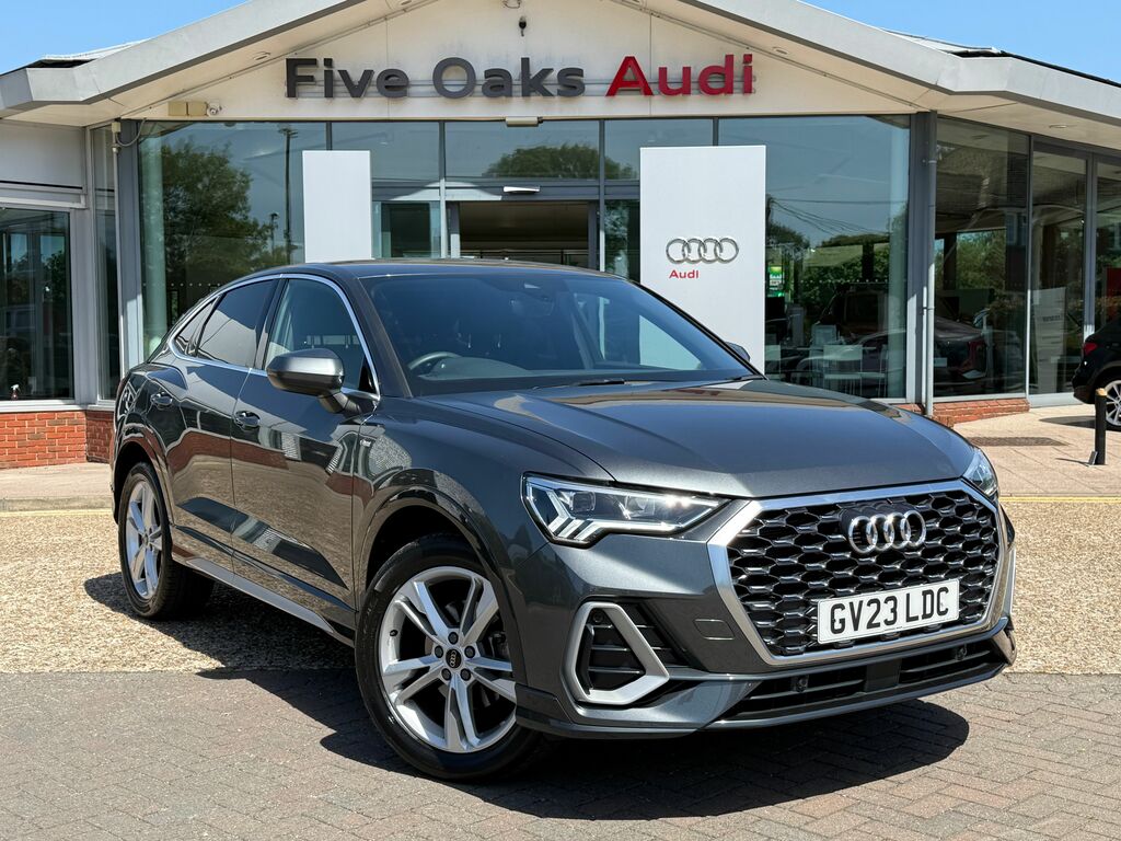 Audi Q3 S Line Black