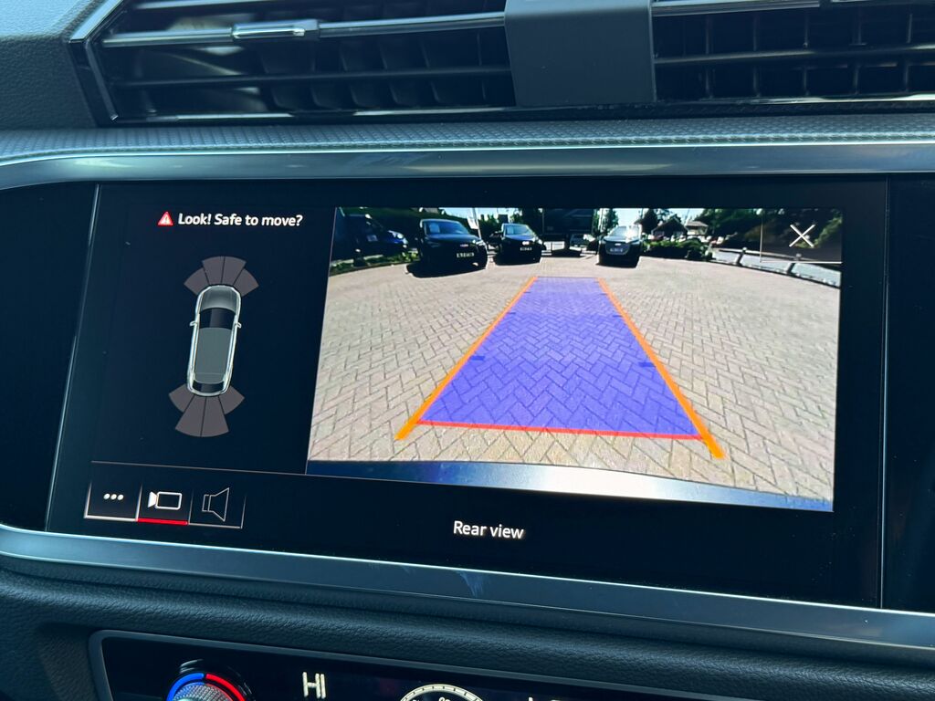 Audi Q3 S Line GV23LDC Black #4