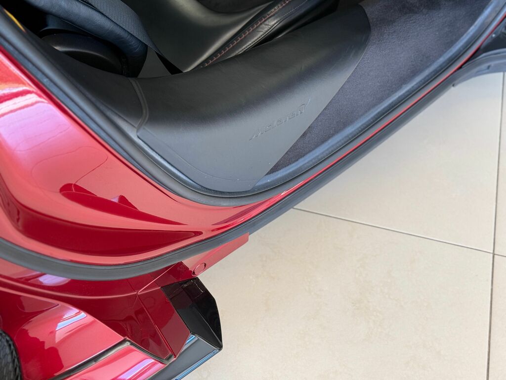 McLaren GT Premium And Practicality Pack Black #9
