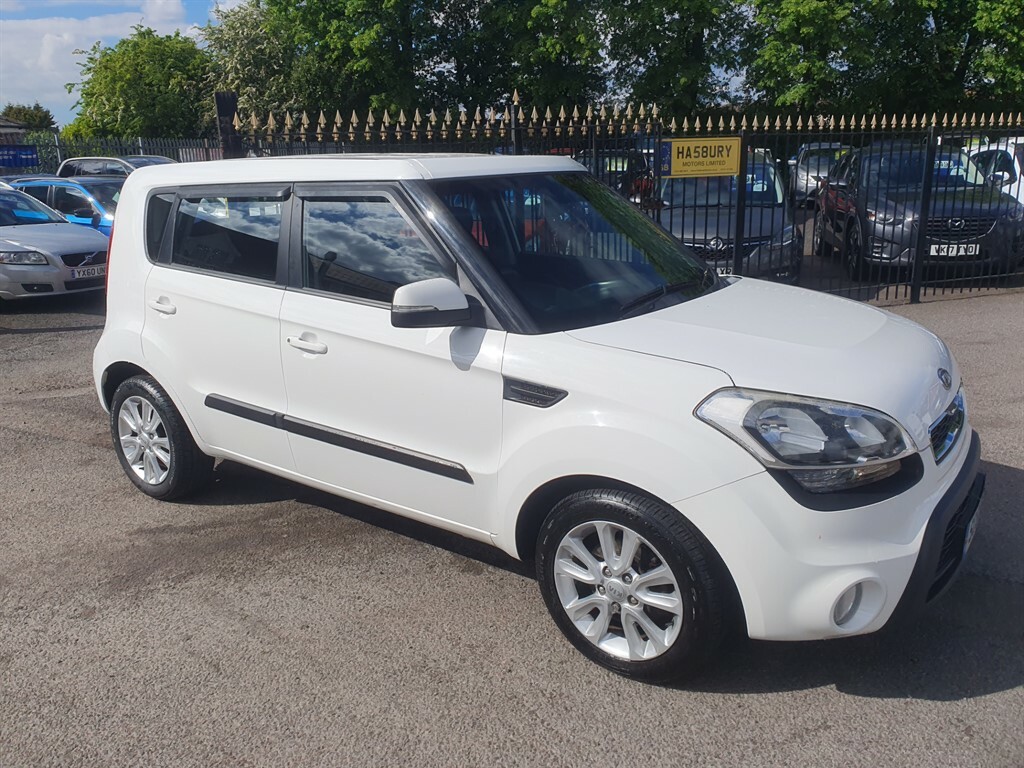 Kia Soul 1.6 Crdi 2 Suv Euro 5 126 Bhp White