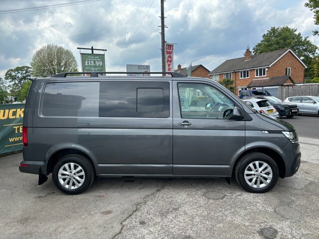 Volkswagen Transporter 2.0 Tdi T28 Highline Kombi Fwd Swb E CP22WBU Grey #5