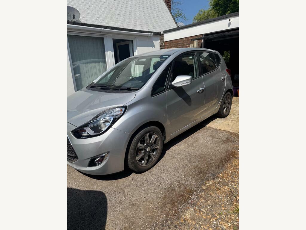 Hyundai Ix20 1.4 Blue Drive Se Euro 6 S S Silver #2