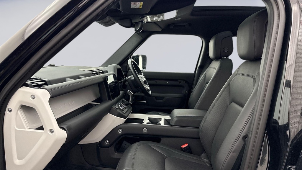 Land Rover Defender 110 D350 X-dynamic Hse Santorini Black KT74YOL Black #3