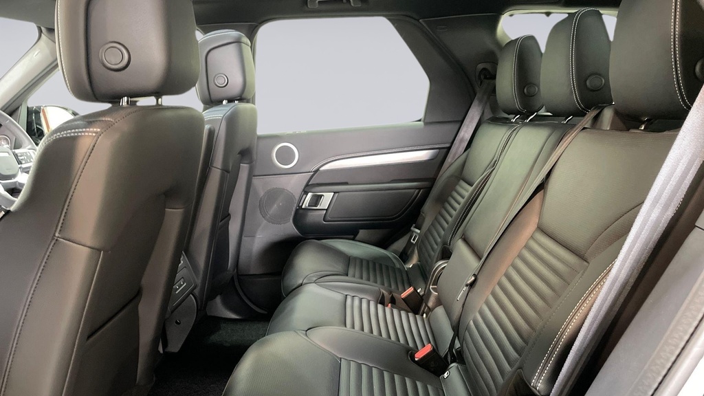 Land Rover Discovery D350 Dynamic Se Santorini Black YY75VCK Black #4