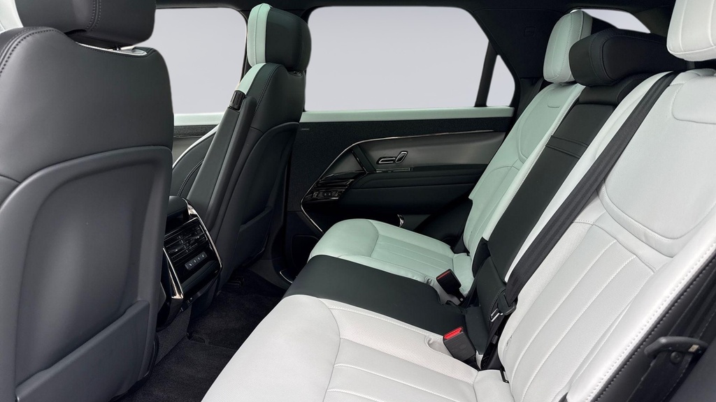 Land Rover Range Rover Sport P460e Dynamic Se Santorini Black PK26DKO Black #4