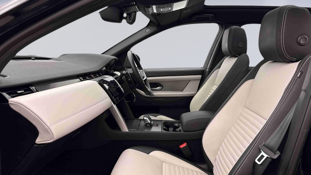 Land Rover Discovery Sport D200 Dynamic Hse Santorini Black KM74FFX Black #3