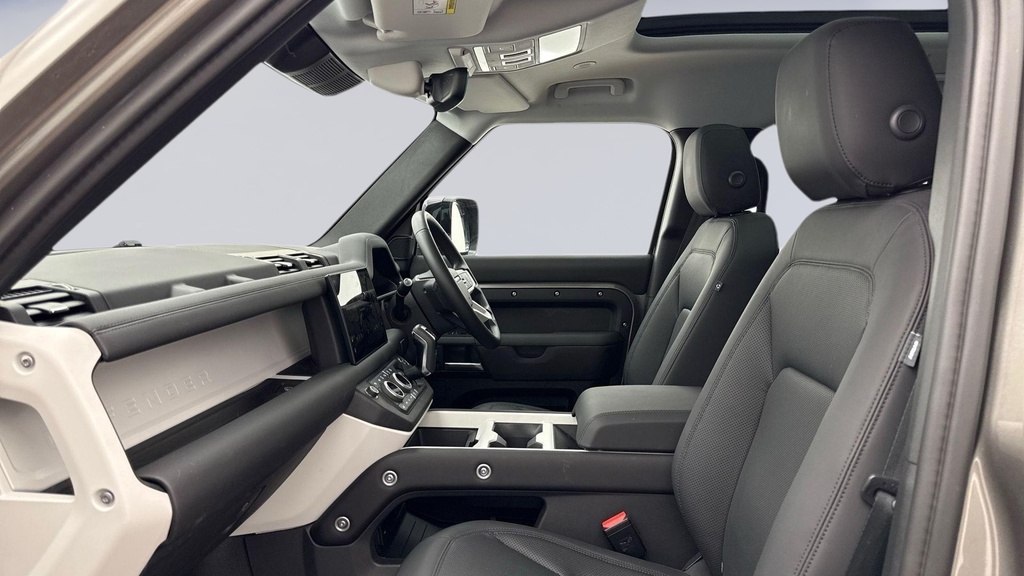 Land Rover Defender 130 P425 X-dynamic Hse Silicon Silver Silver #3
