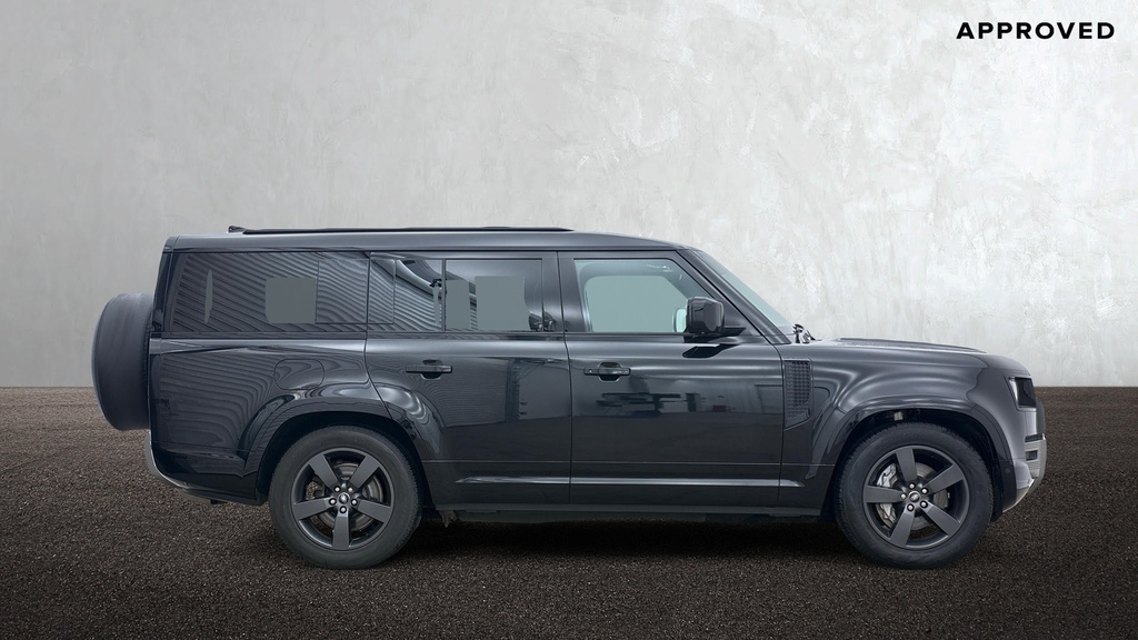 Land Rover Defender 130 D350 X-dynamic Hse Santorini Black Black #5