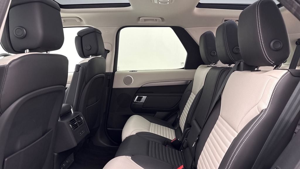 Land Rover Discovery D350 Dynamic Hse Silicon Silver KT74VTU Silver #4