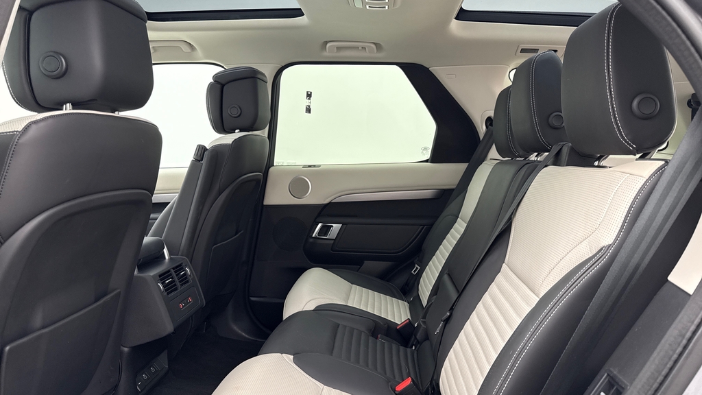 Land Rover Discovery D350 Dynamic Hse Eiger Grey KT74EOY Grey #4