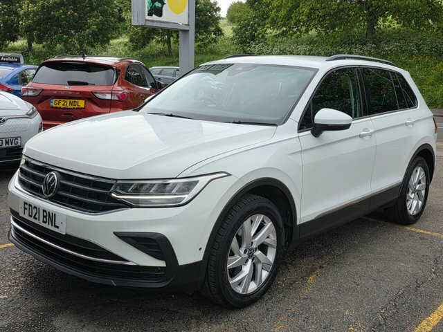 Volkswagen Tiguan Tsi Life Suv FD21BNL White #6