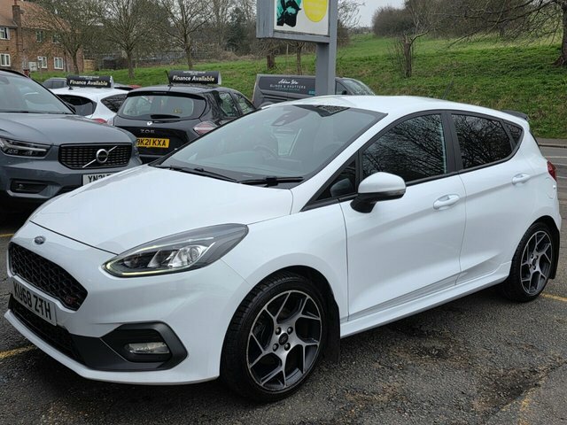 Ford Fiesta Ecoboost St-2 Hatchback KU68ZTH White #6