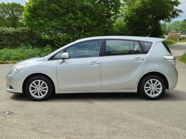 Toyota Verso 2012 2.0 D-4d Tr Mpv Euro 5 126 Silver #6