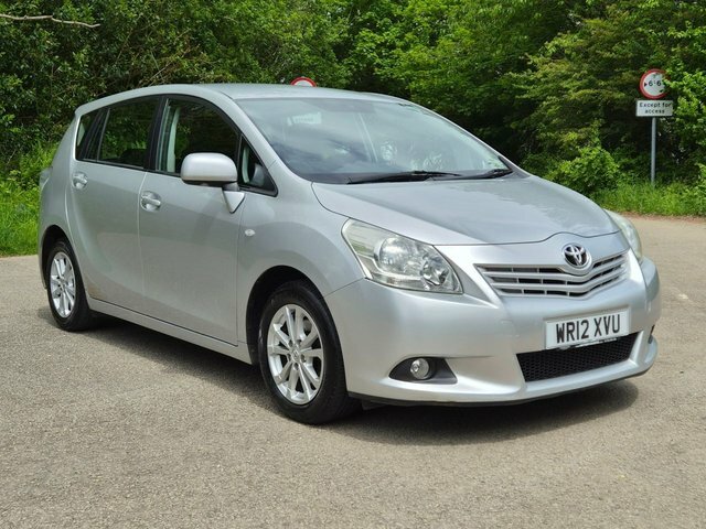 Toyota Verso 2012 2.0 D-4d Tr Mpv Euro 5 126 Silver