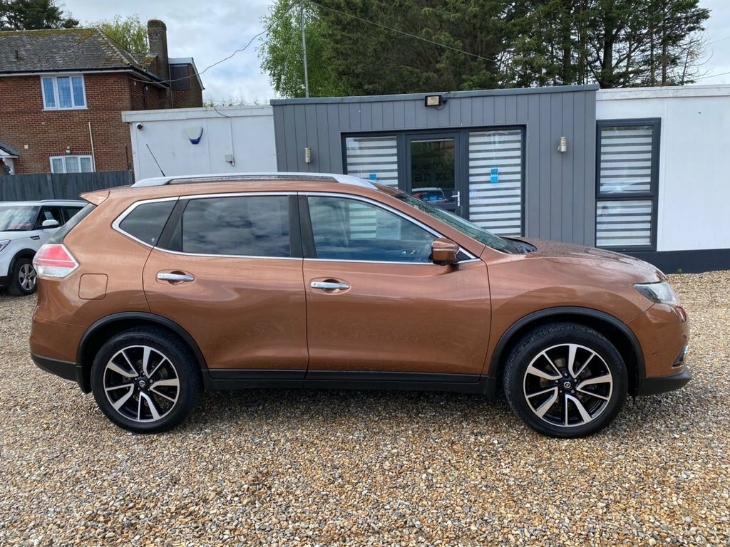 Nissan X-Trail 1.6L Tekna YC66LJX Orange #4