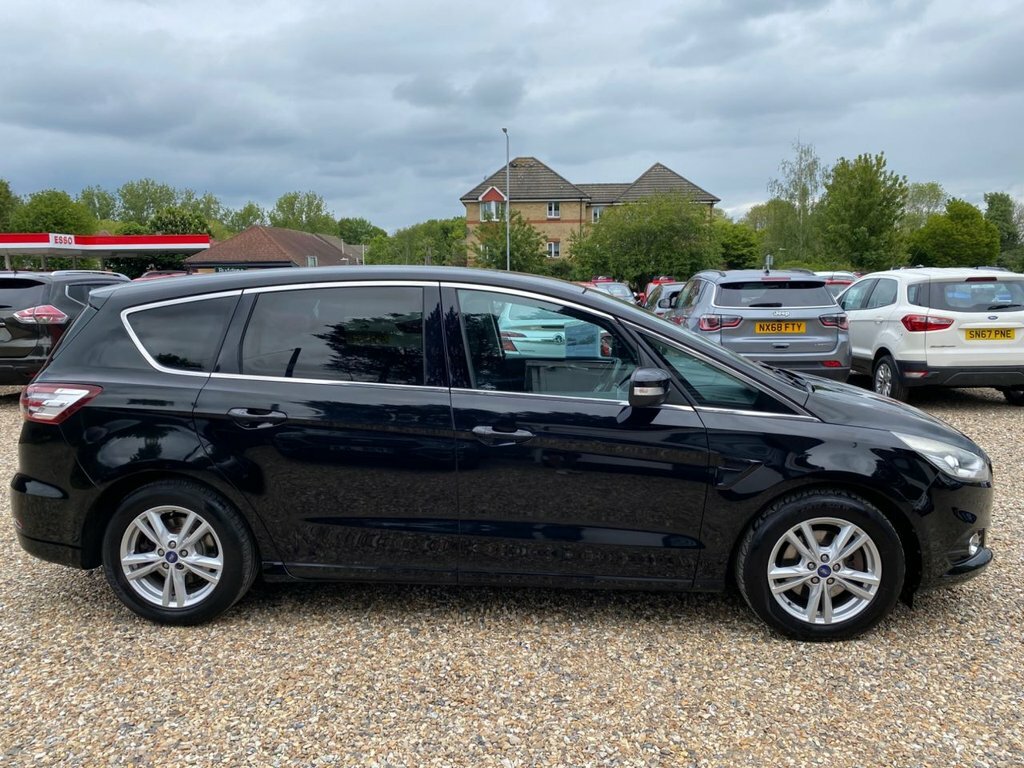 Ford S-Max 2L Titanium Black #4