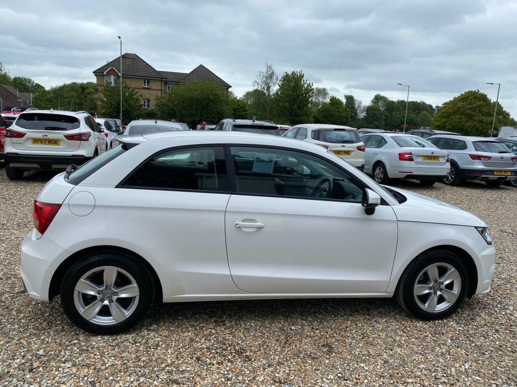 Audi A1 1.6L Se DP15SZG White #4