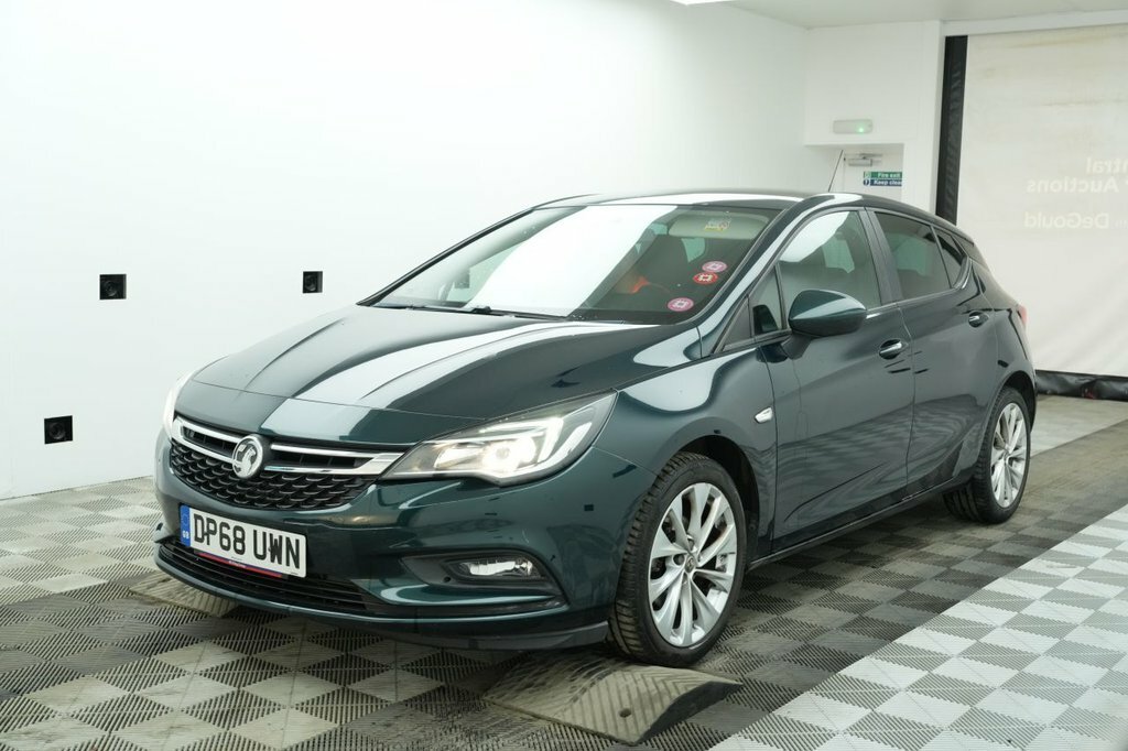 Vauxhall Astra 1L Tech Line Nav DP68UWN Green #2