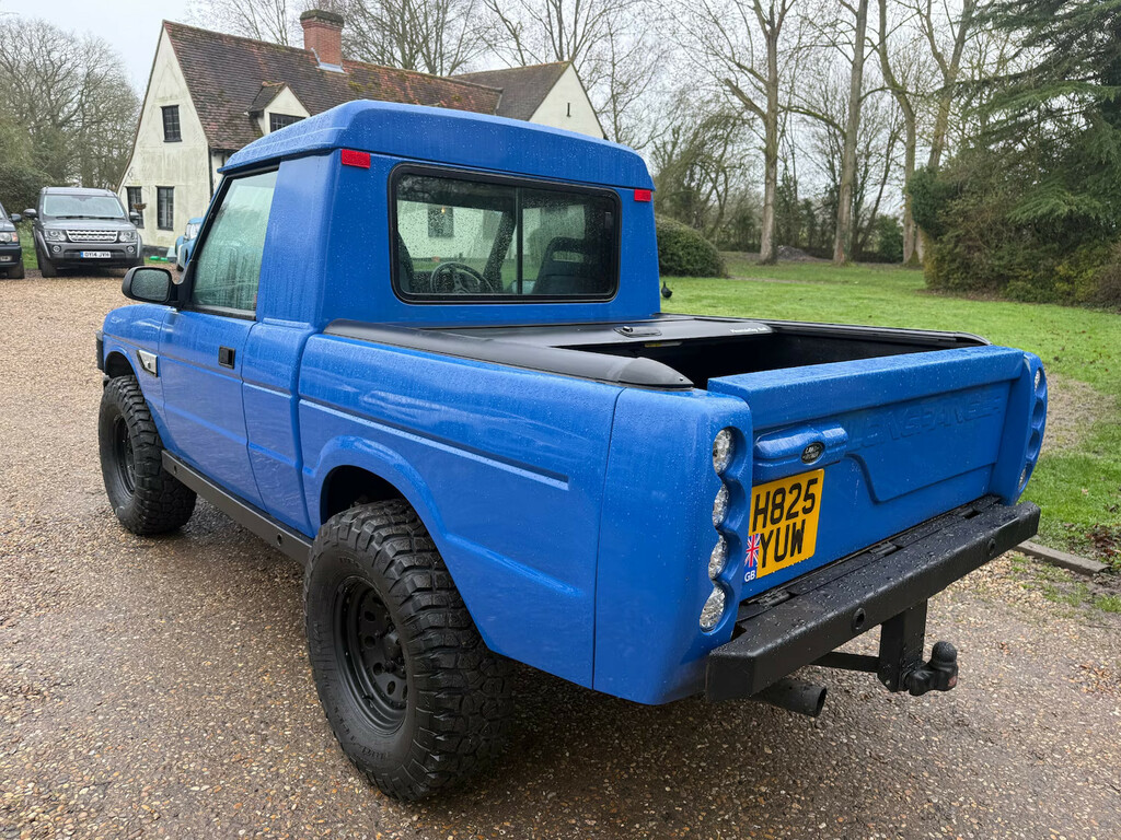 Land Rover Discovery 3 .5 V8i Estate Blue #4
