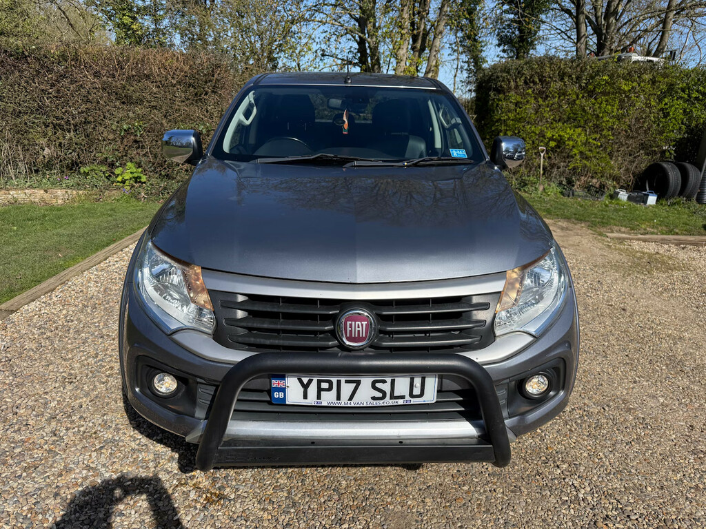 Fiat Fullback 2.4 180Hp LX Double Cab Pick Up Pick Up Man Grey #2