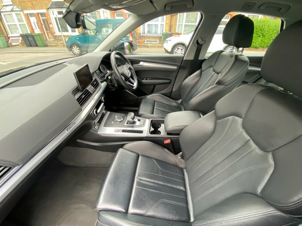 Audi Q5 2L Sport RN19YKE Black #5