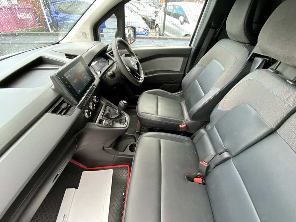 Nissan TOWNSTAR 1.3L Acenta 6Dr EX24BUH Grey #6