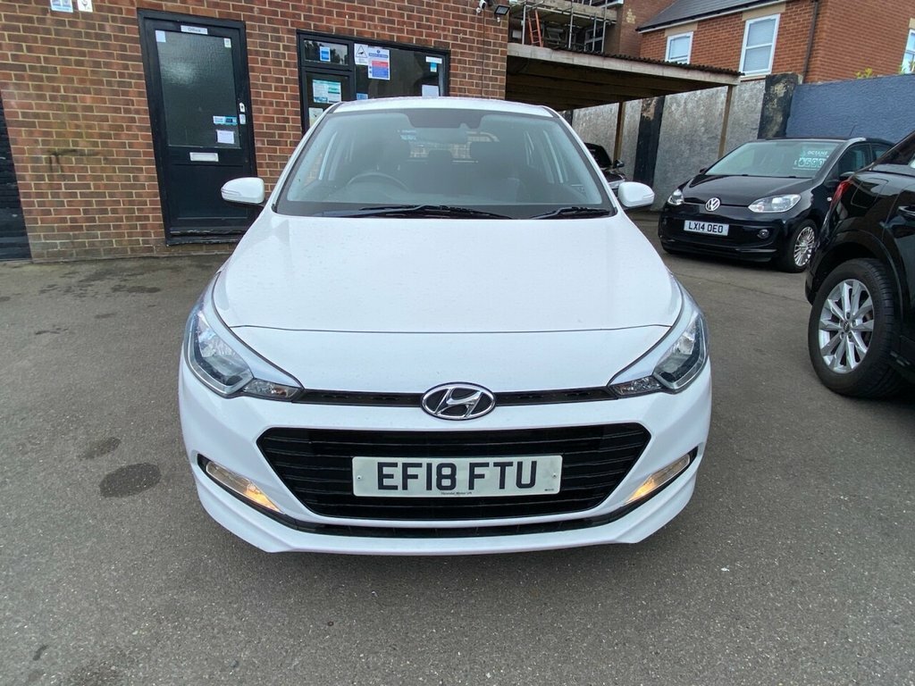 Hyundai I20 1L Se White #2