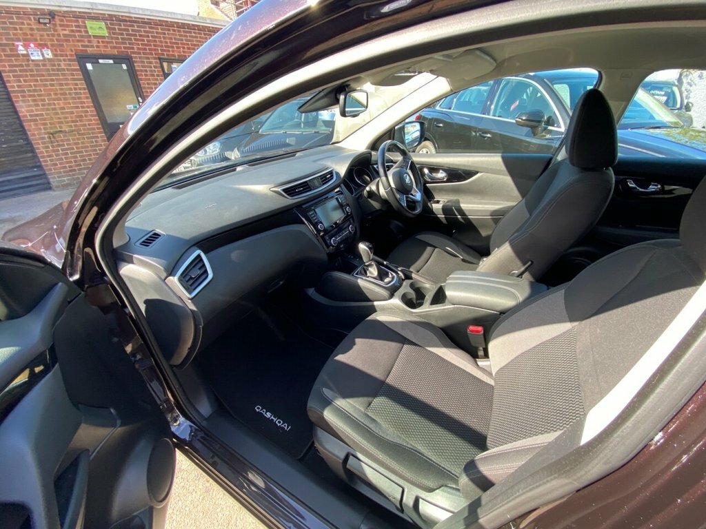 Nissan Qashqai 1.3L Acenta Premium WV69OPX Black #5