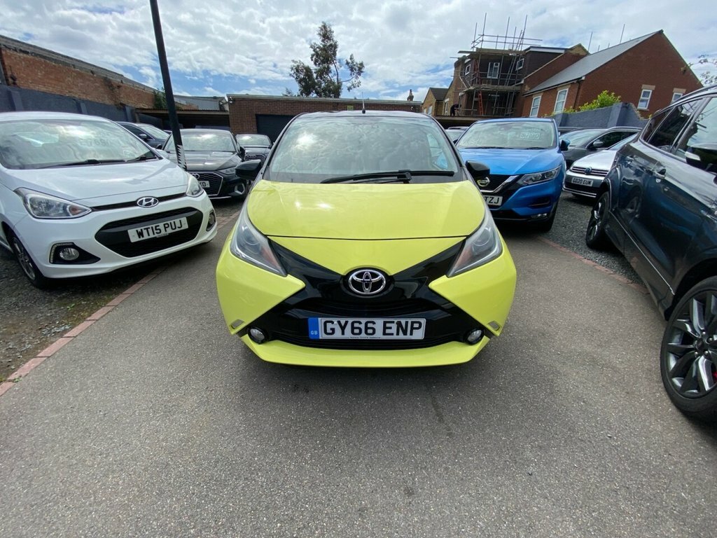 Toyota Aygo 1L X-cite 3 GY66ENP Yellow #2
