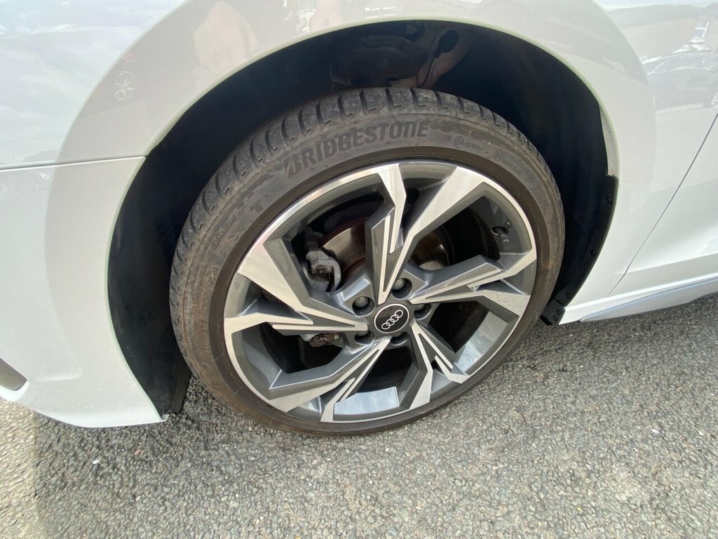 Audi A3 1.5L S Line GU72YTA White #4