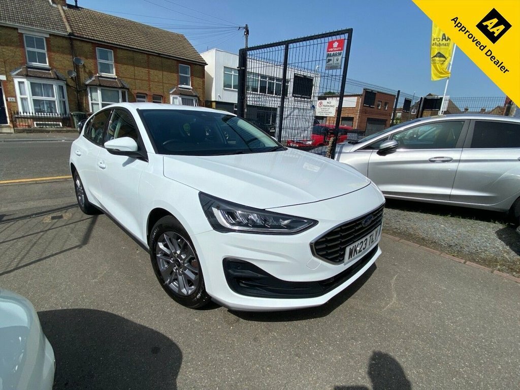 Ford Focus 1L Titanium White