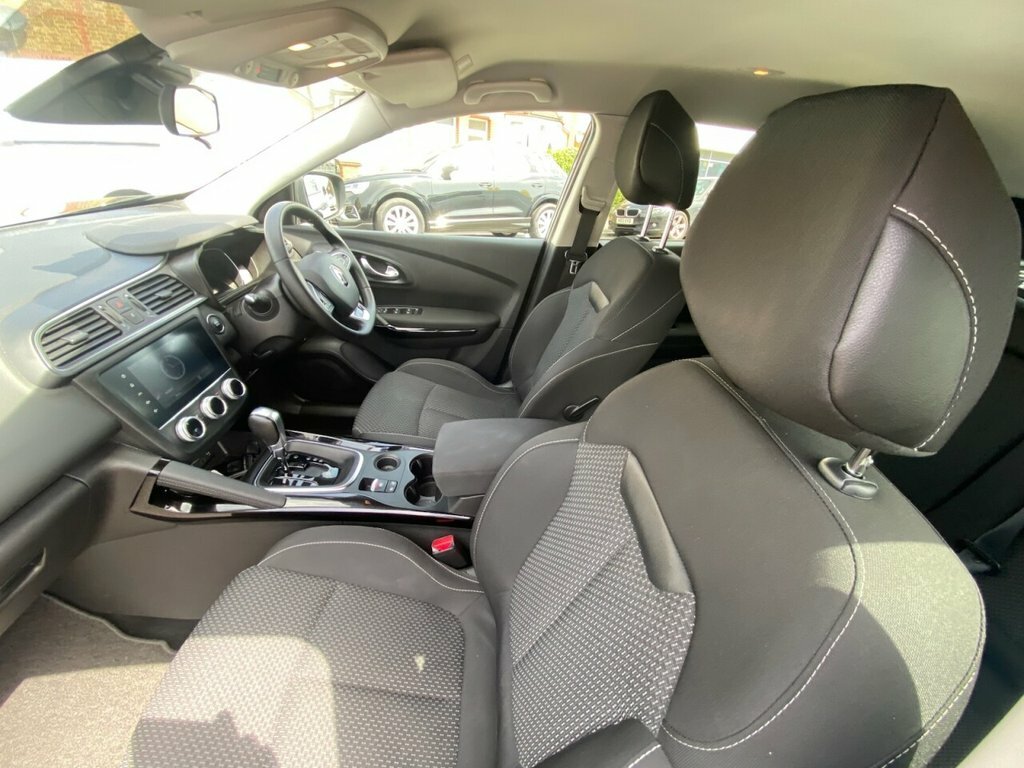 Renault Kadjar 1.3L Equilibre LS22UKU Black #6