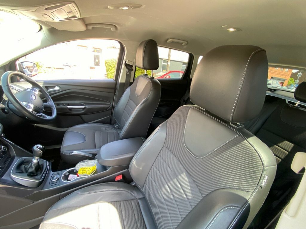 Ford Kuga 2L Titanium Silver #6