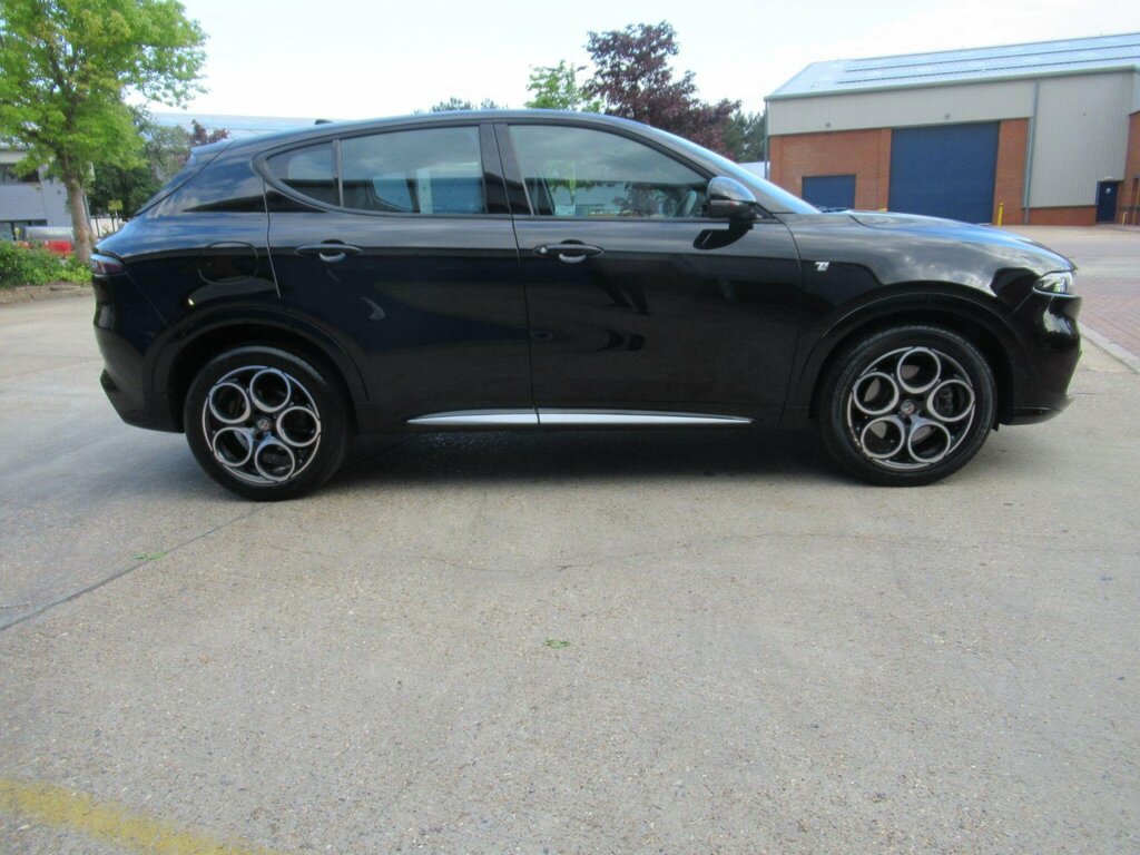 Alfa Romeo Tonale 1.5 Vgt Mhev Ti Dct Euro 6 EU23YCL Black #2
