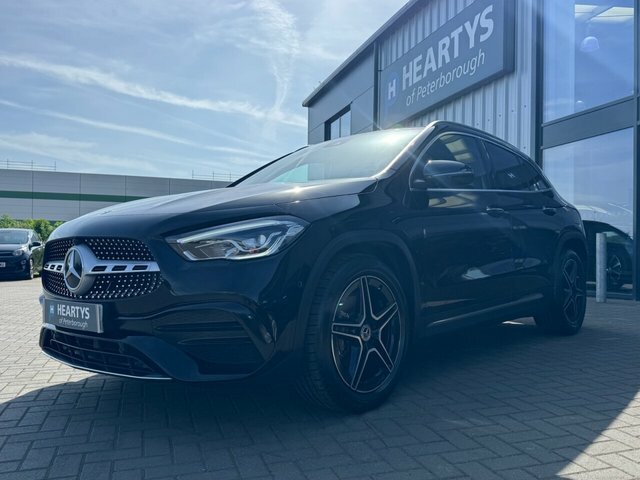 Mercedes-Benz GLA Class Gla200 Amg Line Premium KS72EHK Black #3