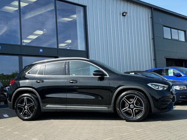 Mercedes-Benz GLA Class Gla200 Amg Line Premium KS72EHK Black #6