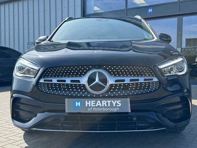 Mercedes-Benz GLA Class Gla200 Amg Line Premium KS72EHK Black #2