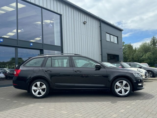 Skoda Octavia Tsi Act Se Drive EU20BKA Black #5