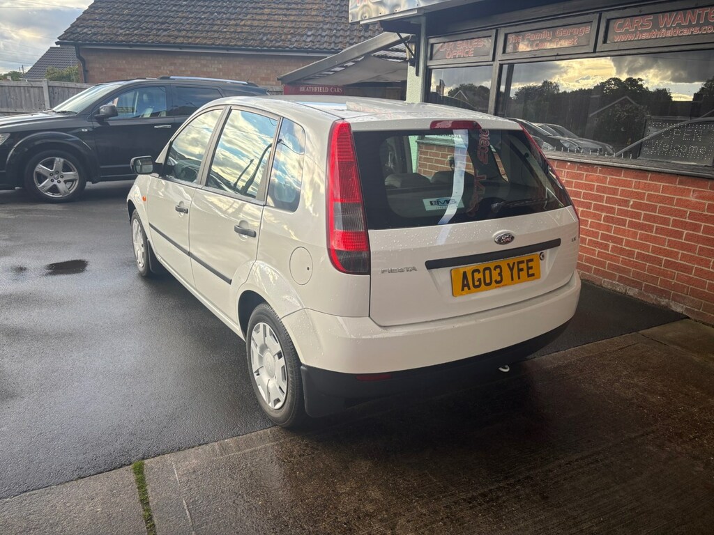 Ford Fiesta 1.25 LX White #5