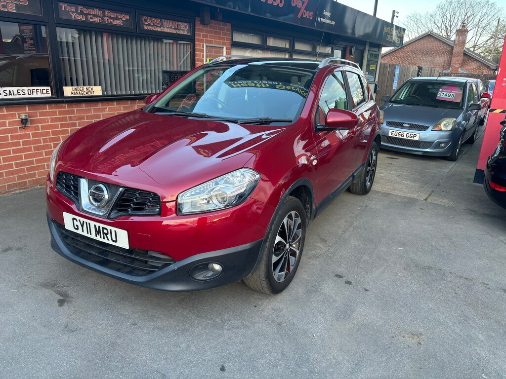 Nissan Qashqai 1.5 Dci 110 N-tec GY11MRU Red #2