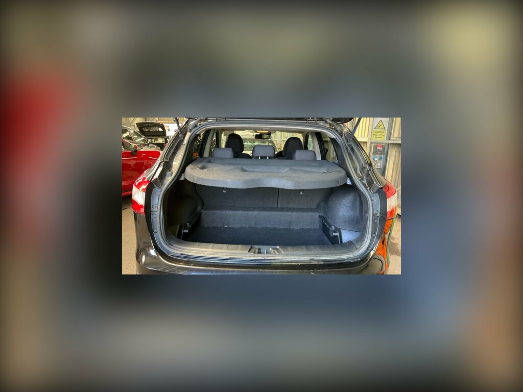 Nissan Qashqai 1.2 Dig-t N-connecta Suv 2Wd Eur BW16XHU Black #3