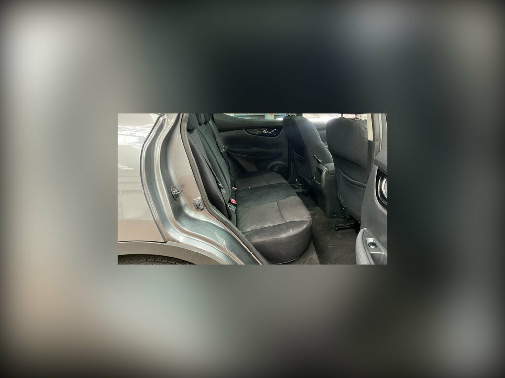Nissan Qashqai 1.2 Dig-t Acenta Premium Suv 2Wd PJ64CBY Grey #4