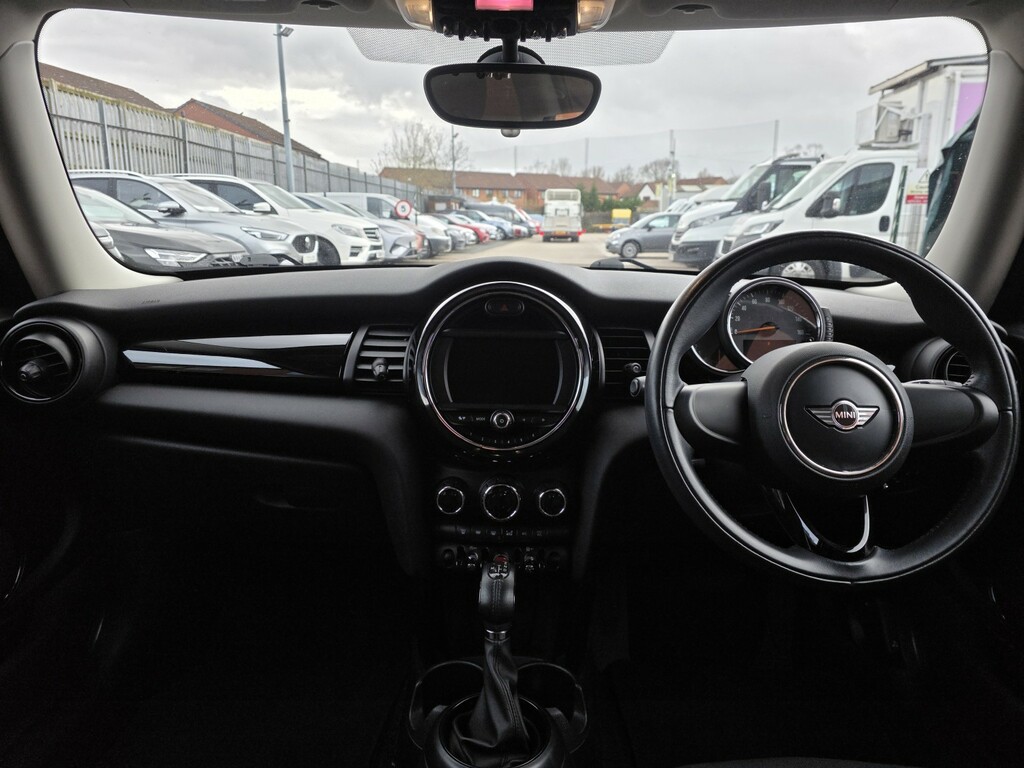 Mini Hatch 1.2 One 3-Door Hatch White #4